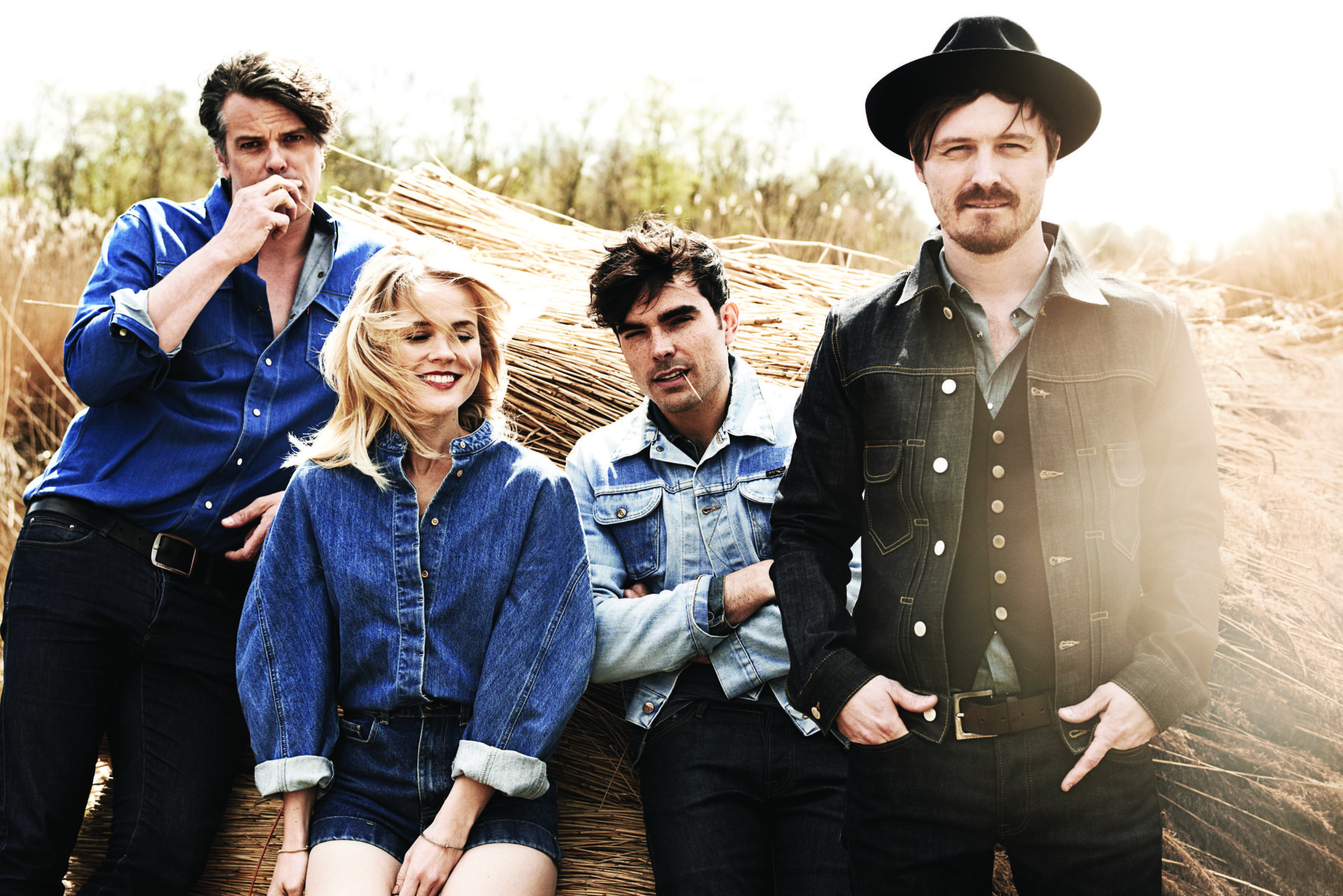 The Common Linnets In Zuiderpark Theater Paard the-common-linnets-in-zuiderpark-theater-paard