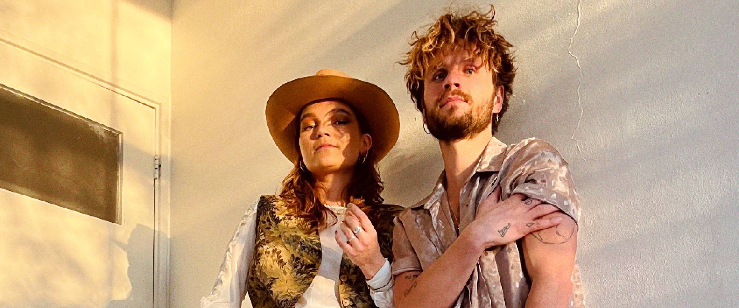 Paardcafé: Wanning Gibbous & Wouter Mol in Paard, Den Haag